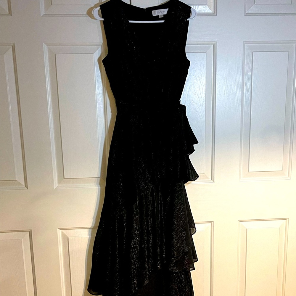 TAHARI FORMAL GOWN !!!
